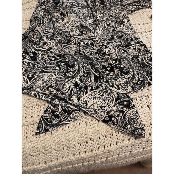 Yvos Black & White Paisley Long Sleeve Blouse WOMEN LARGE 100% Polyester - Picture 10 of 13